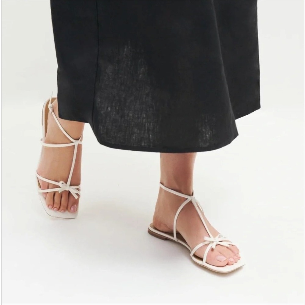 Reformation Maya Bow Flat Sandal Cream Patent Leather Square Toe Strappy 10.5